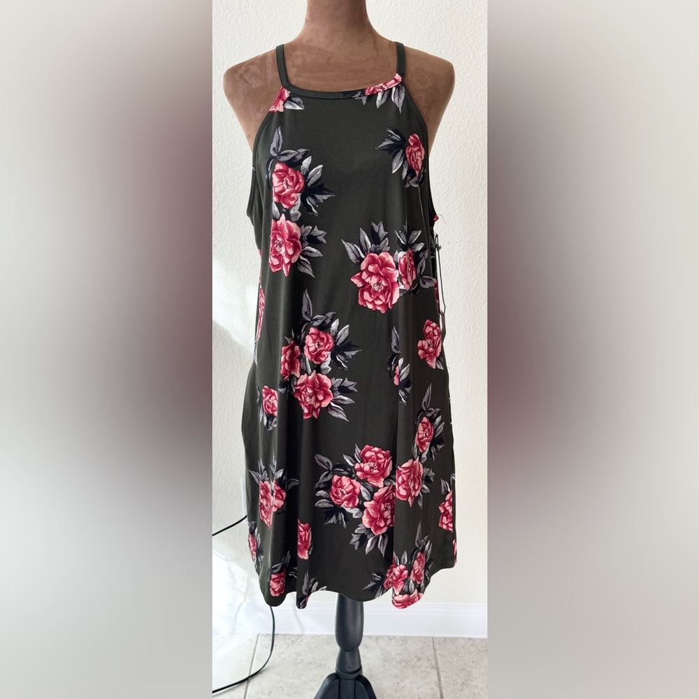 Nine Britton Olive Floral Halter Neck Dress with pockets